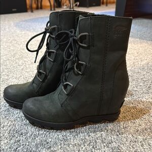 Sorel Women's Black Lace-Up Boots Joan of Arctic II 8.5 Black